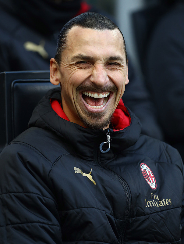 TES鏖战MAD，Hanssama完成帽子戏法的简单介绍