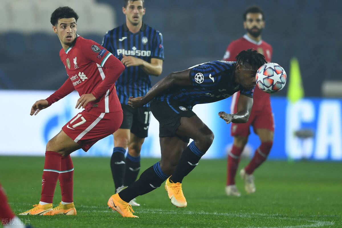 包含焦点大战：CS2上演巅峰碰撞的词条