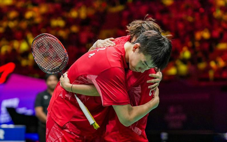 中国队完胜泰国队,桃田贤斗关键制胜 中国队完胜泰国队,桃田贤斗关键制胜