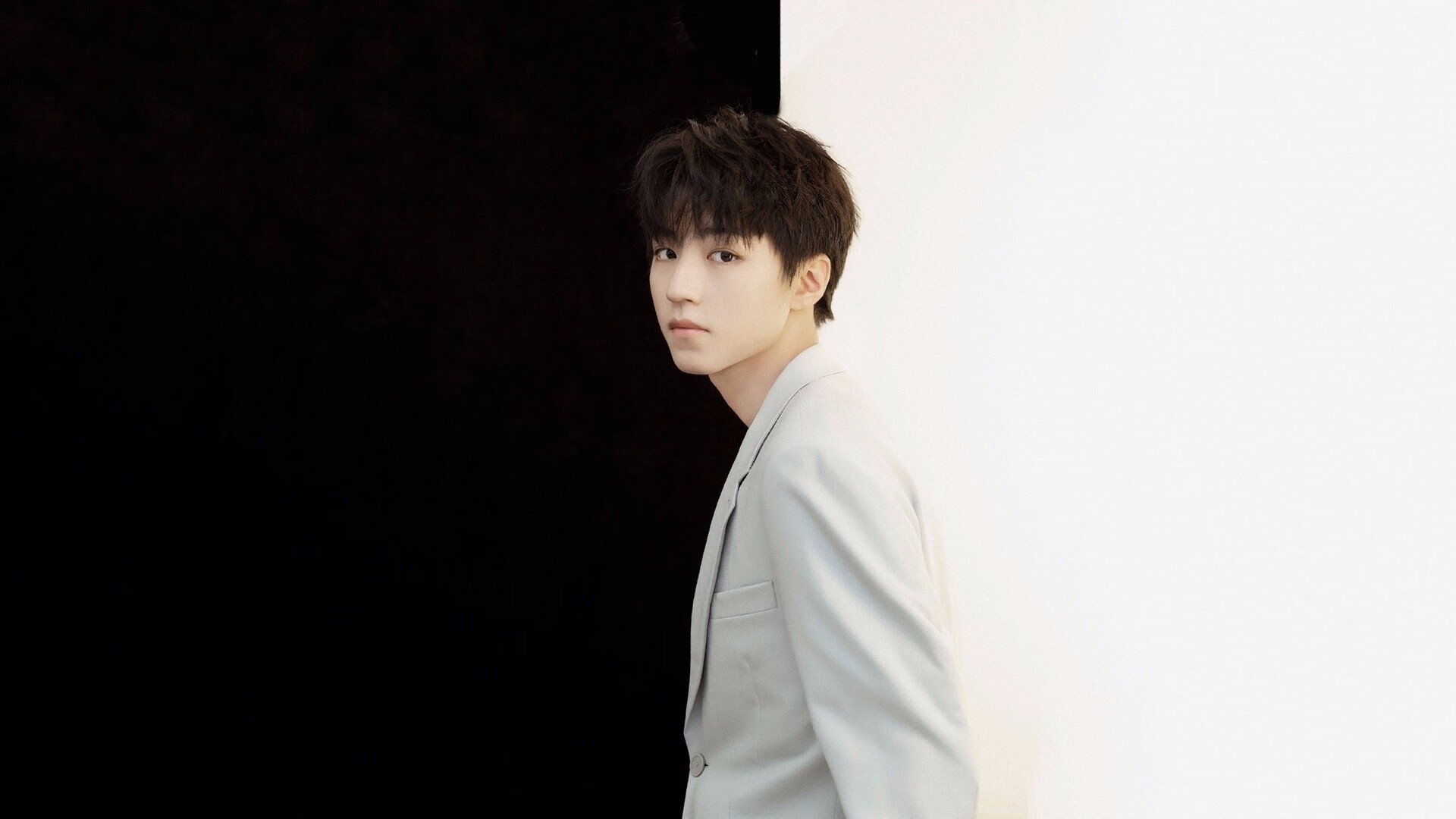 印度队横扫韩国队创历史,安赛龙惊艳四座夺目