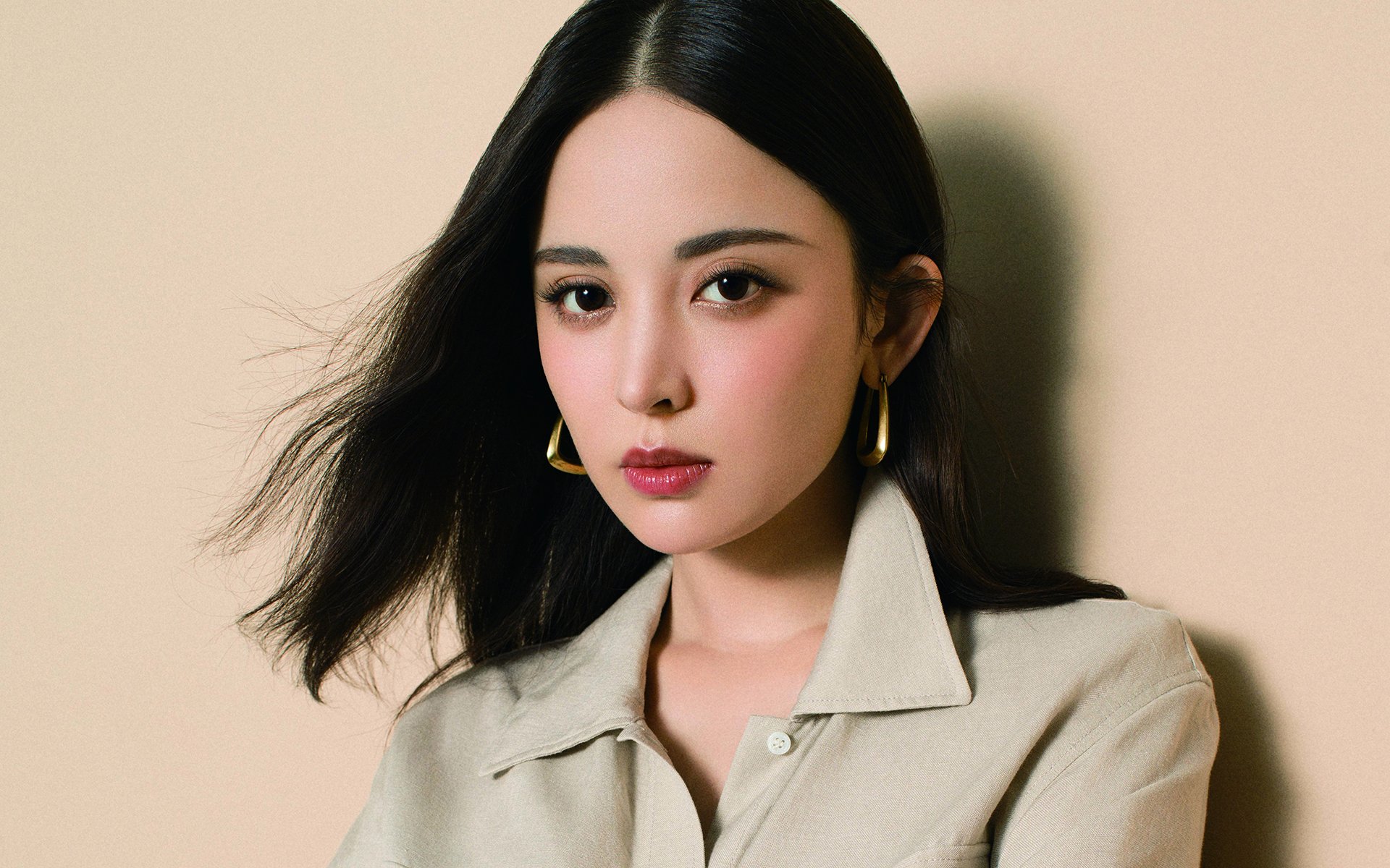 塞恩斯领军，迈凯伦力压索伯夺胜，一场团队荣耀的逆袭之战