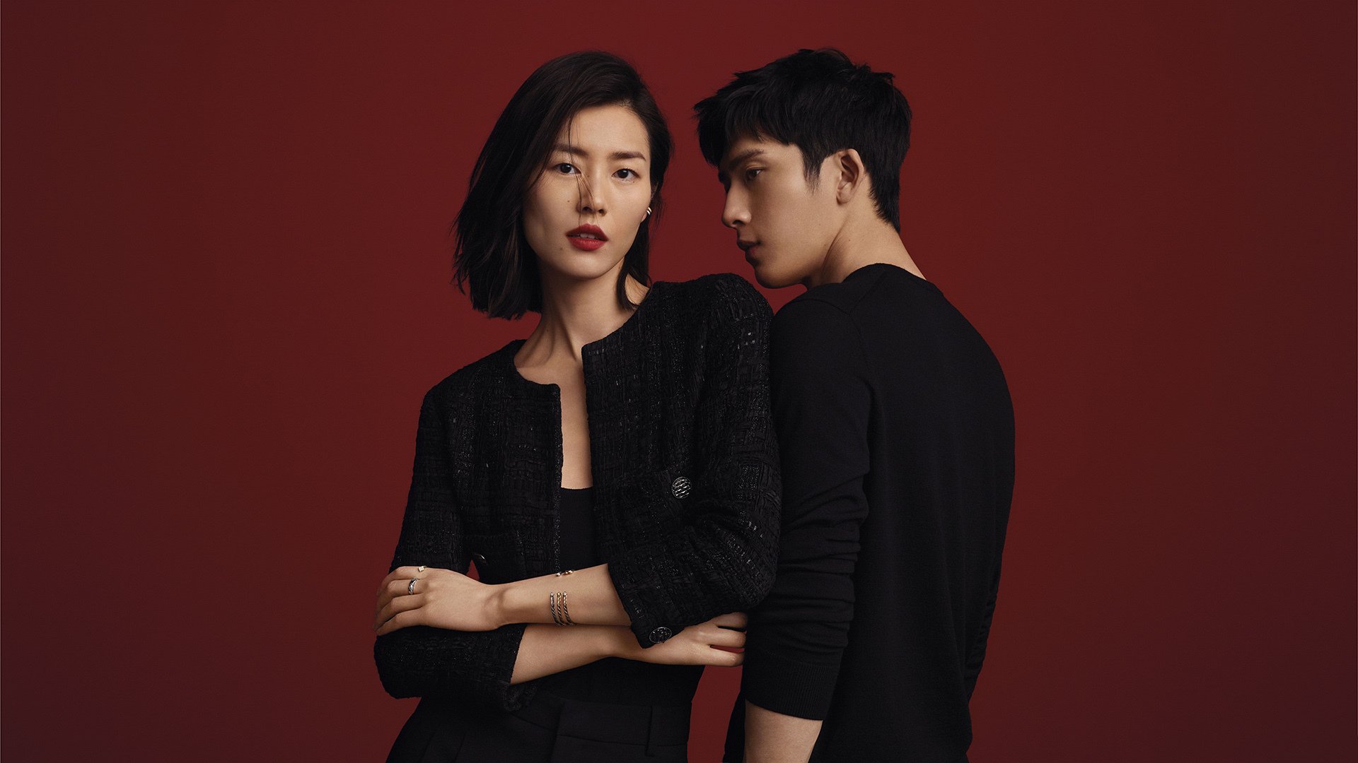 双重奏，德甲争冠战夜与黄蜂的生死突围